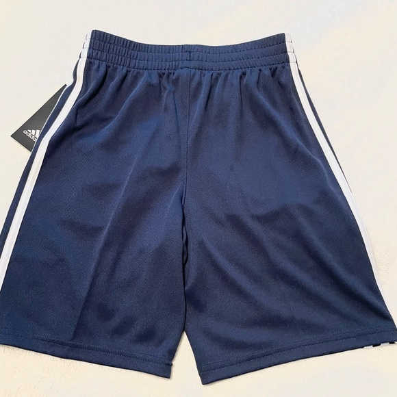 🆕Boys Adidas Classic Three-Stripe Shorts - Picture 8 of 13